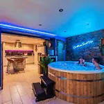 Loft Privatif 2-4 Pers - Jacuzzi & Sauna Pres De Strasbourg * Herrlisheim